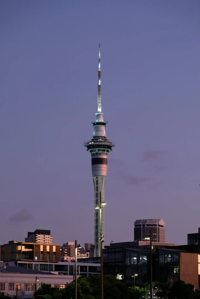sky-tower-photo-auckland-city-dusk